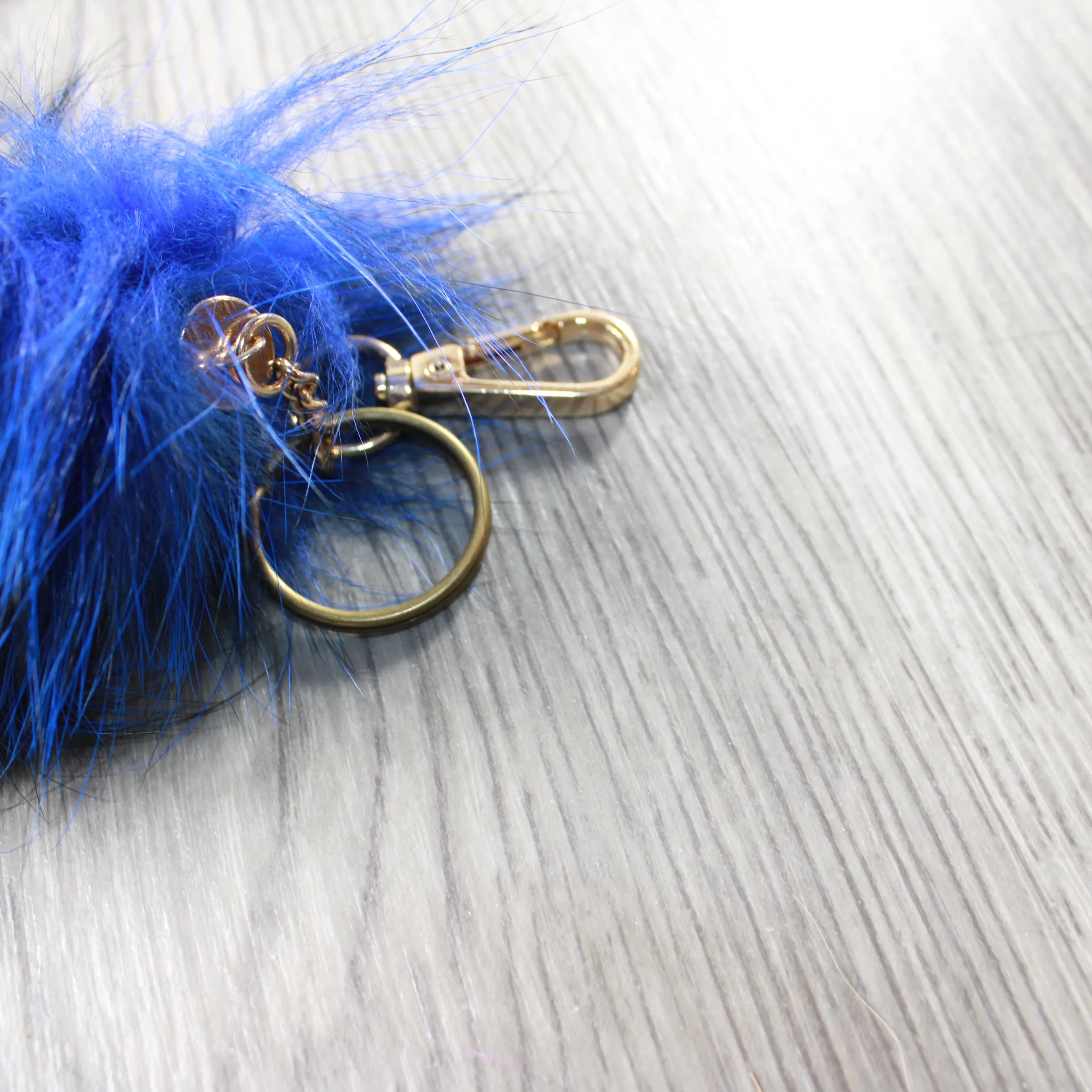 5 Dyed Silver Fox Tail Key Rings #5852  Taxidermy Keychain Tassel Bag Tag