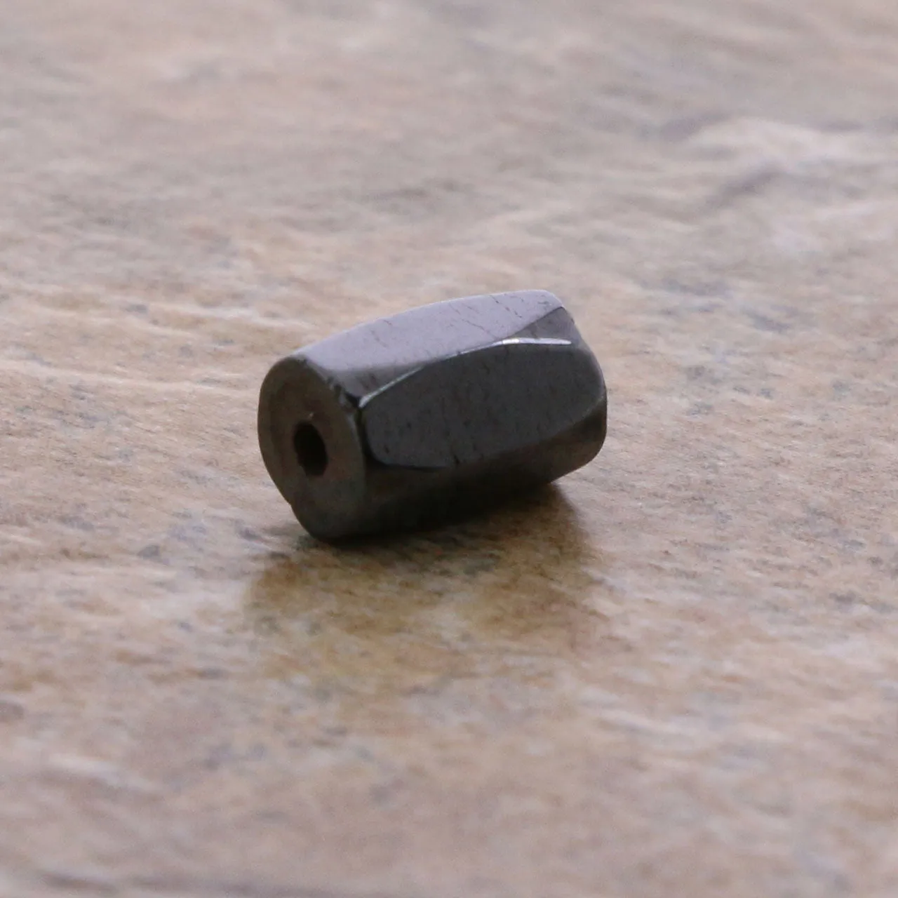 5X8mm Magnetic Hematite Faceted Tube Mh71