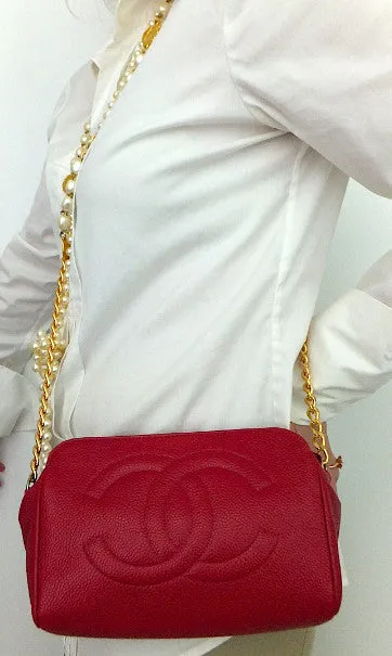 Authentic Chanel Vintage Caviar Red Wallet On Chain (WOC) Handbag