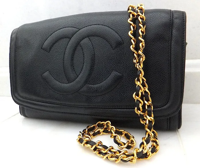 Authentic Chanel Vintage Jumbo Caviar Camera Handbag