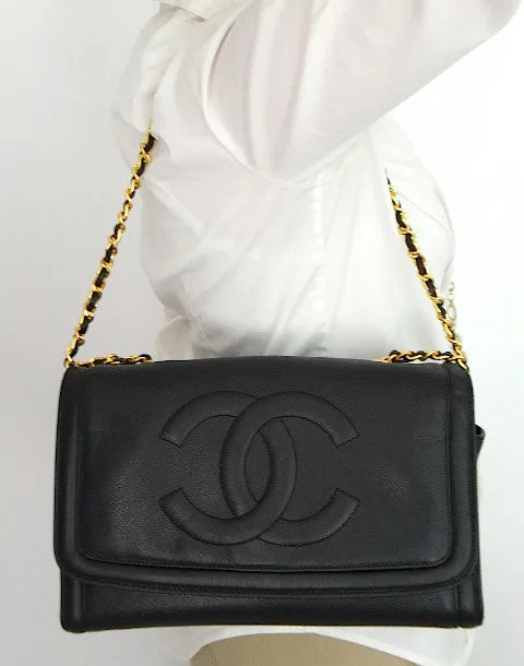 Authentic Chanel Vintage Jumbo Caviar Camera Handbag