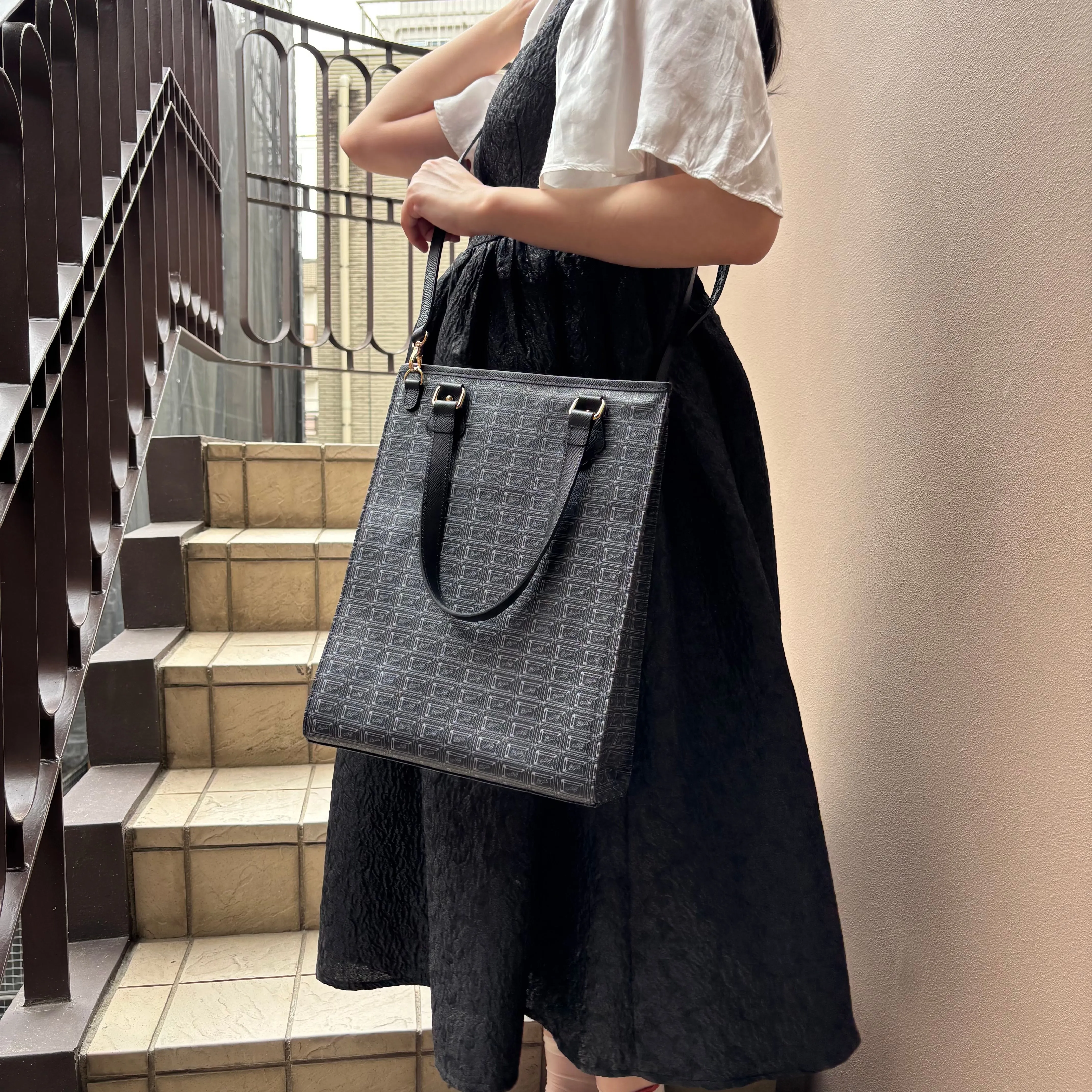 Black Chocolate Square Tote Bag【Japan Jewelry】