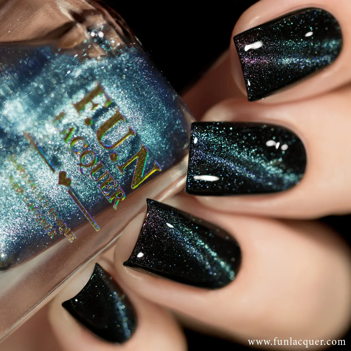 Blue Rose Platinum Diamond Magnetic Nail Polish