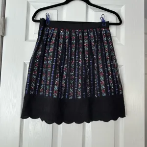 Club Monaco Black Pleated A-Line Mini Skirt