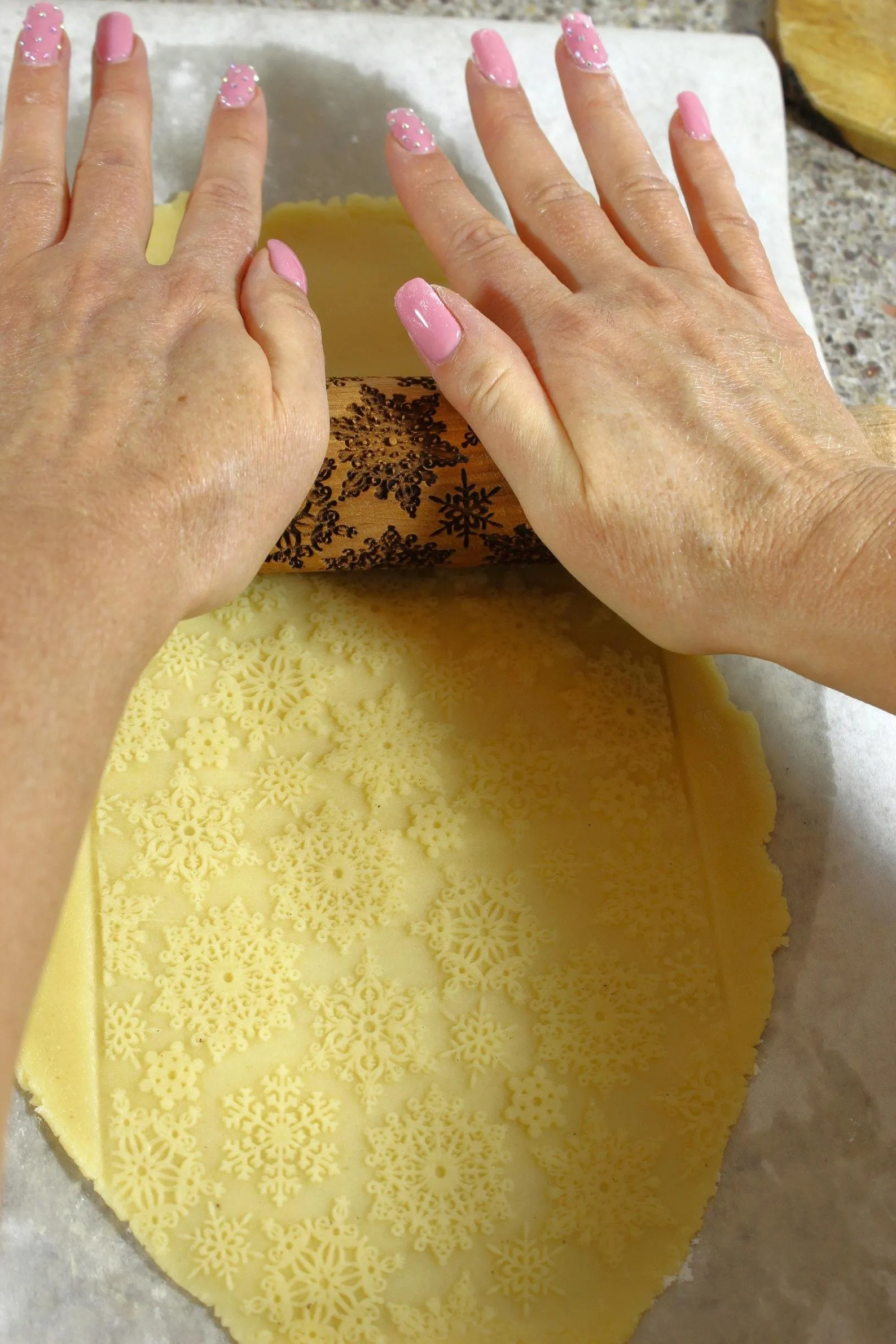 Damask Embossed Rolling Pin, Kaleidoscope, Textured Cookies,Clay Stamp