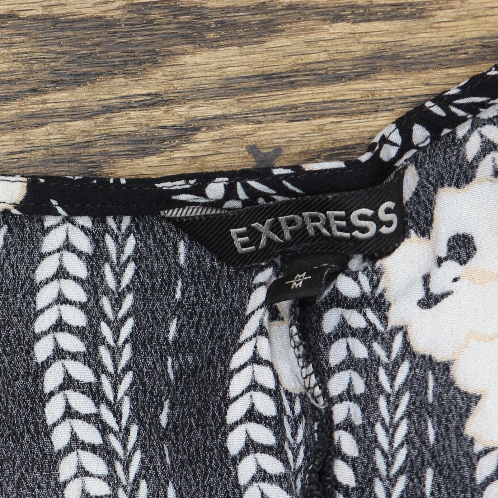 Express Womens V-Neck Long Sleeve Woven Mini Tunic Dress Black Multi M