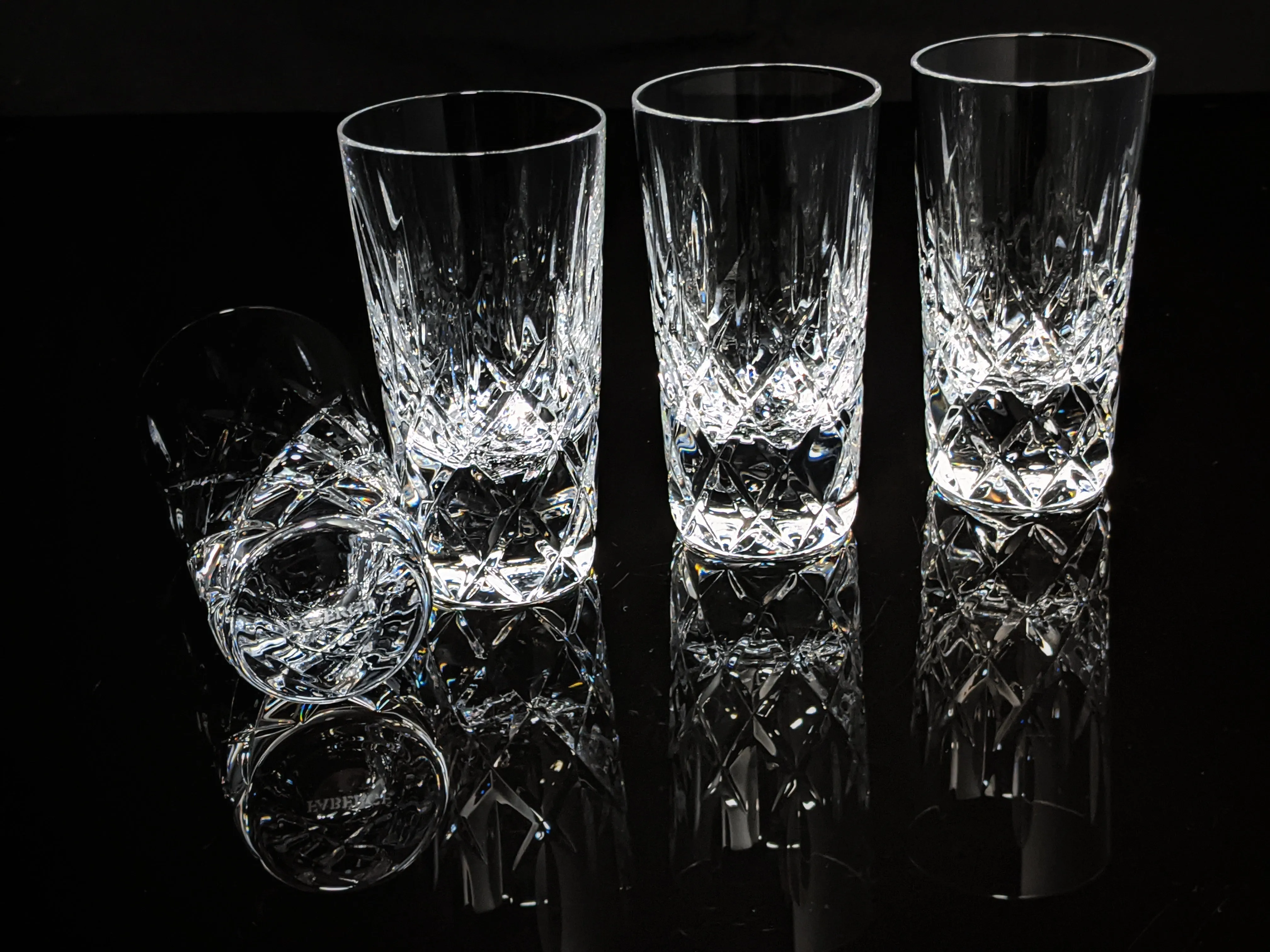 Faberge Vodka Clear Crystal Shot Glasses  Set of 4 NIB