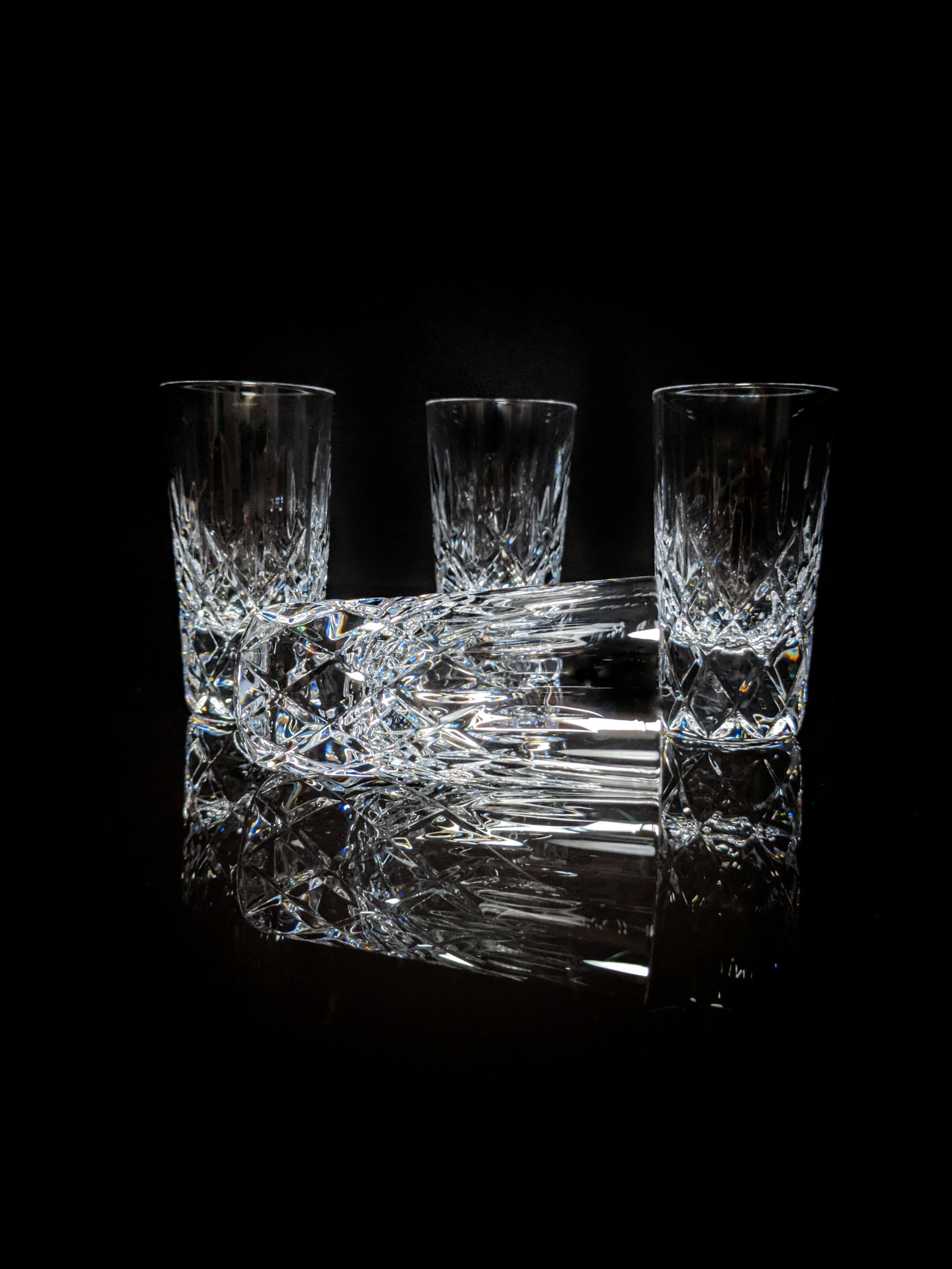 Faberge Vodka Clear Crystal Shot Glasses  Set of 4 NIB