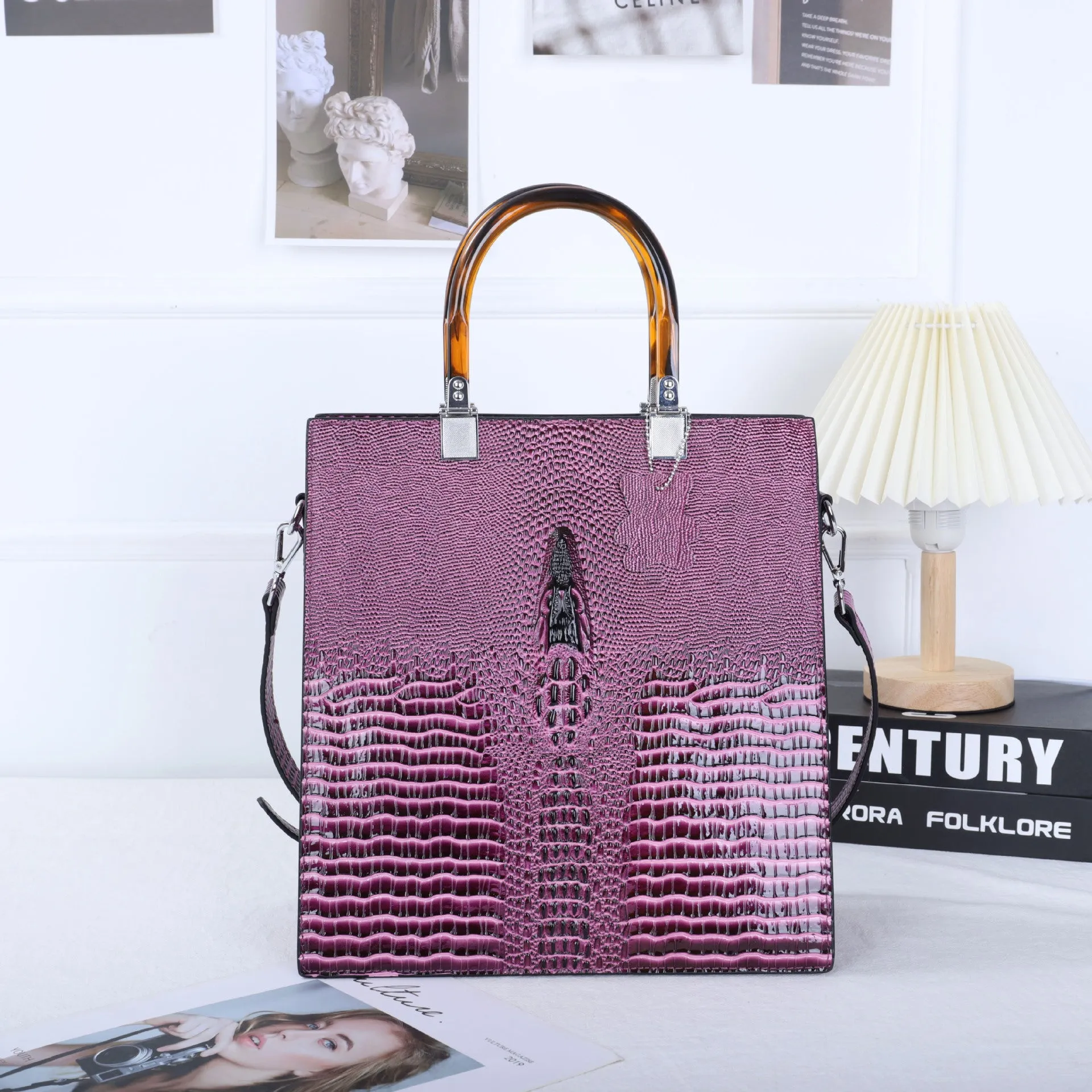 Ferocity Lizard-Patterned Leather Handbag - Bold & Unique