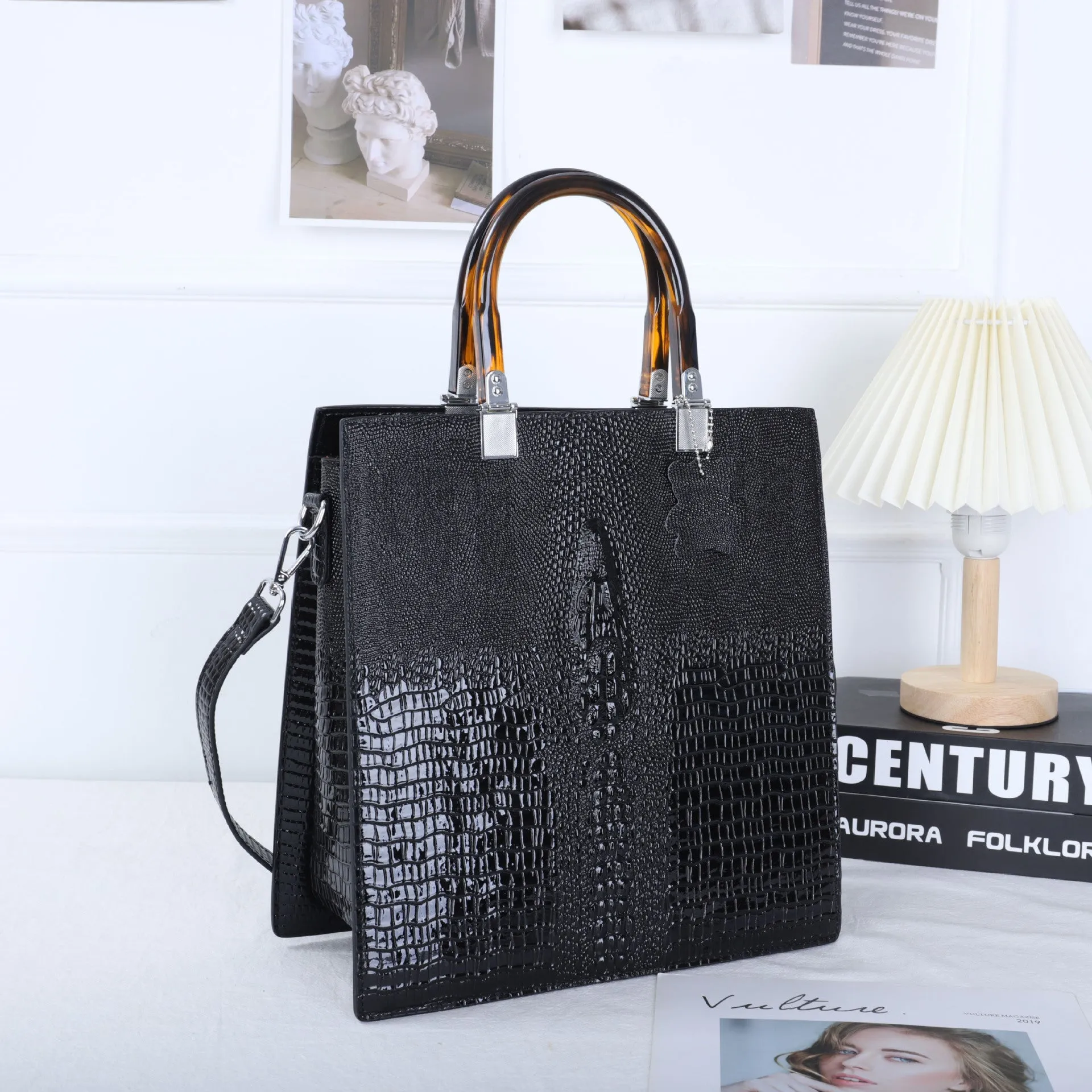 Ferocity Lizard-Patterned Leather Handbag - Bold & Unique