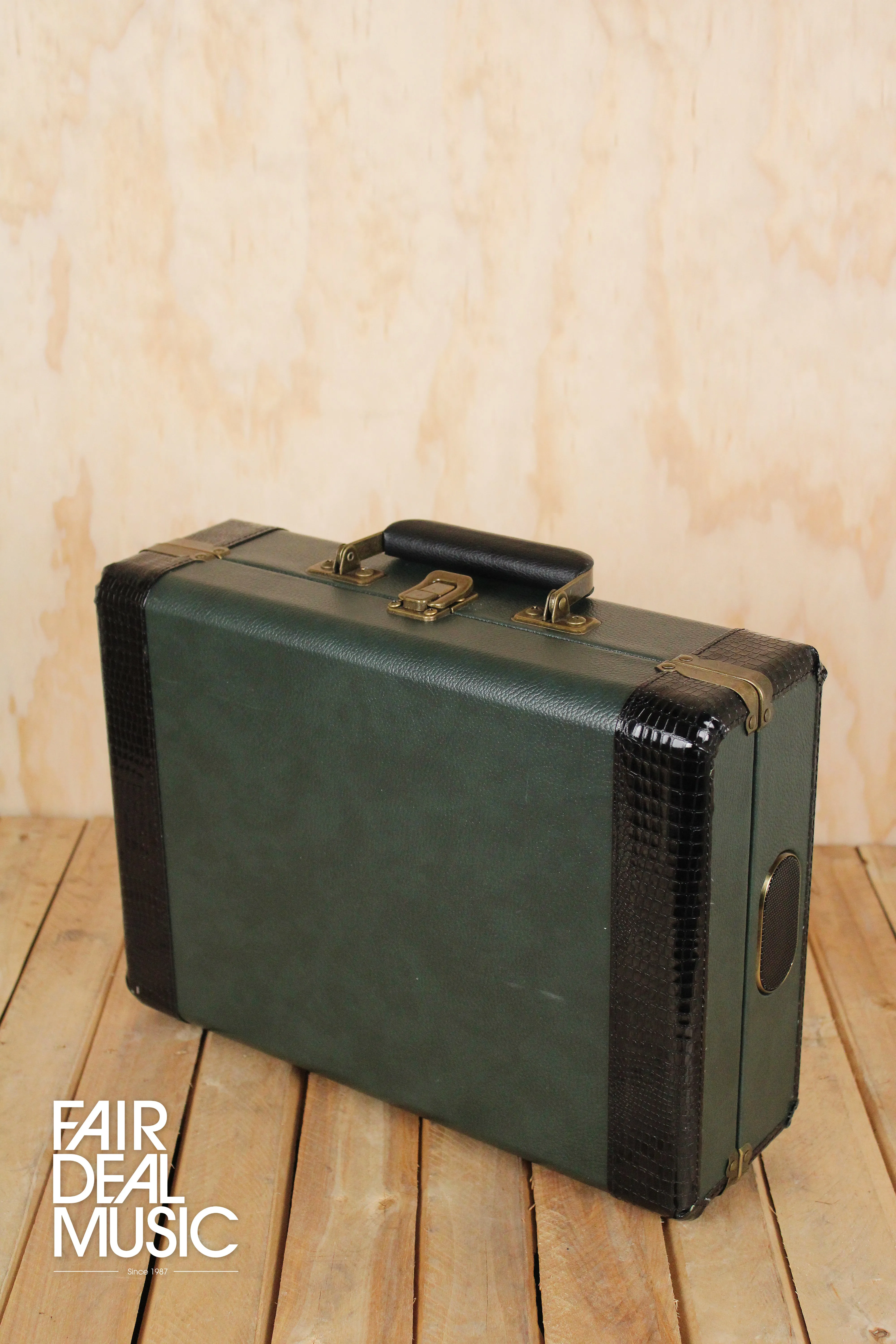 GPO Ambassador - Bluetooth Record Player Green [EX-DISPLAY]