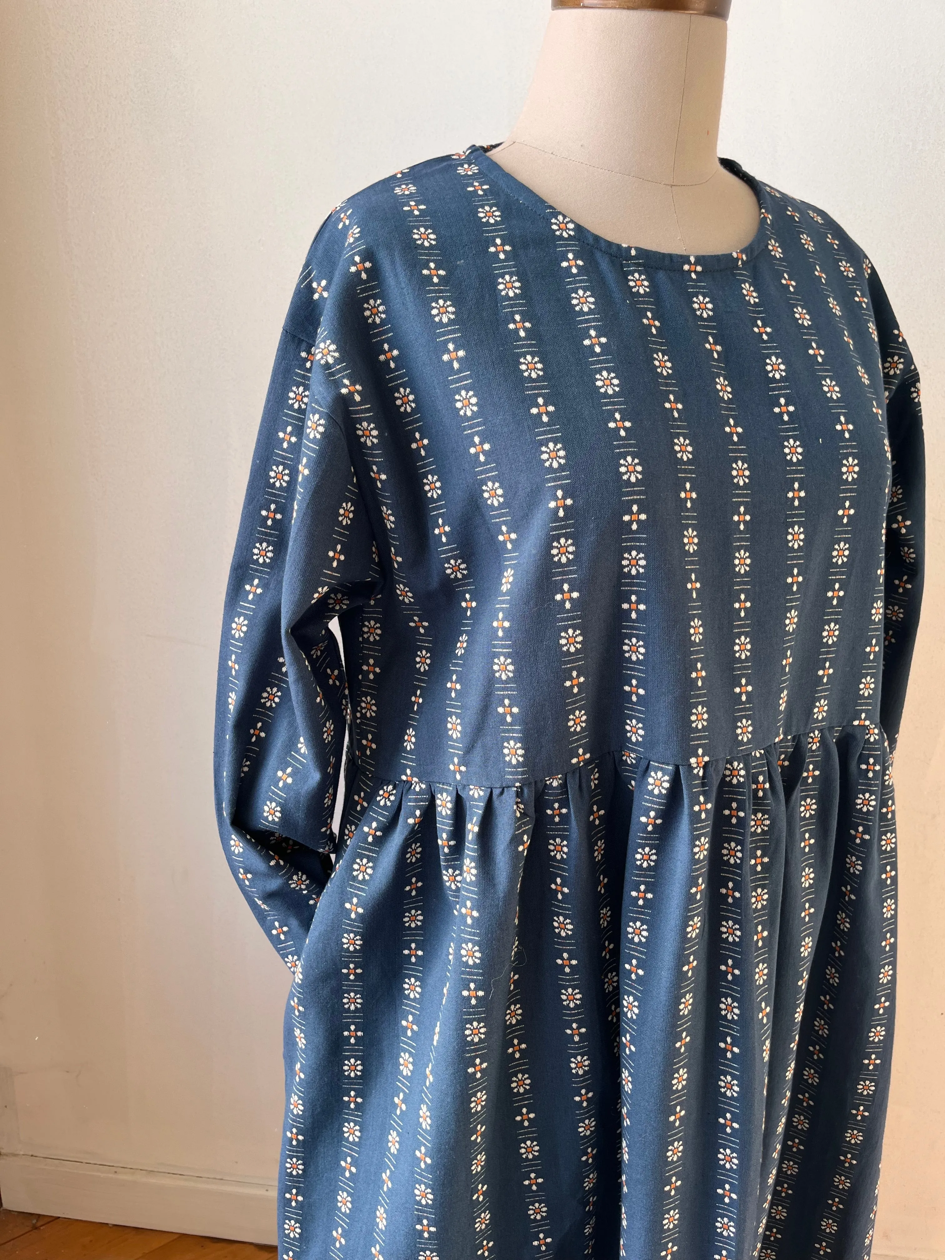 Indigo daisies midi dress