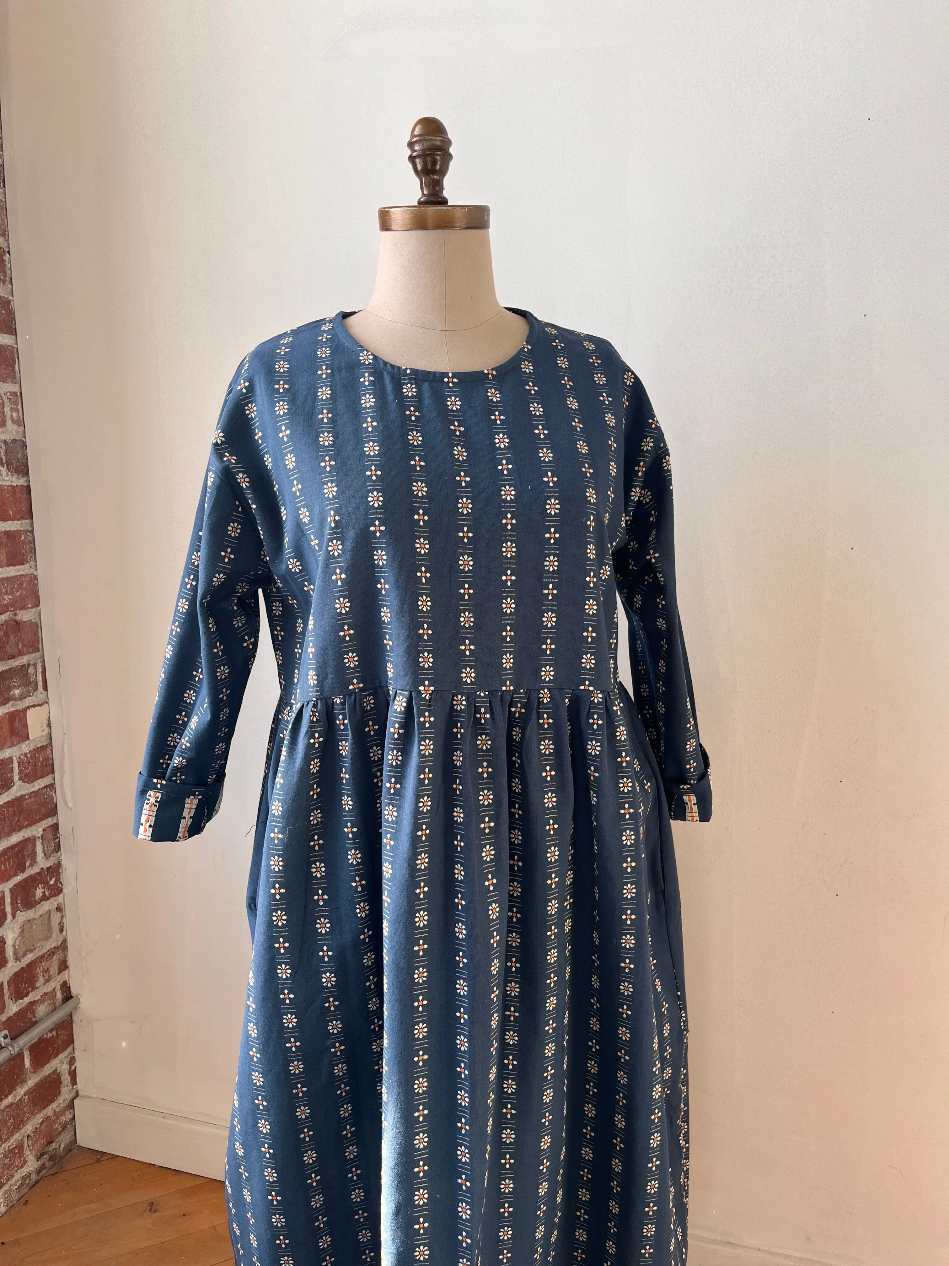 Indigo daisies midi dress