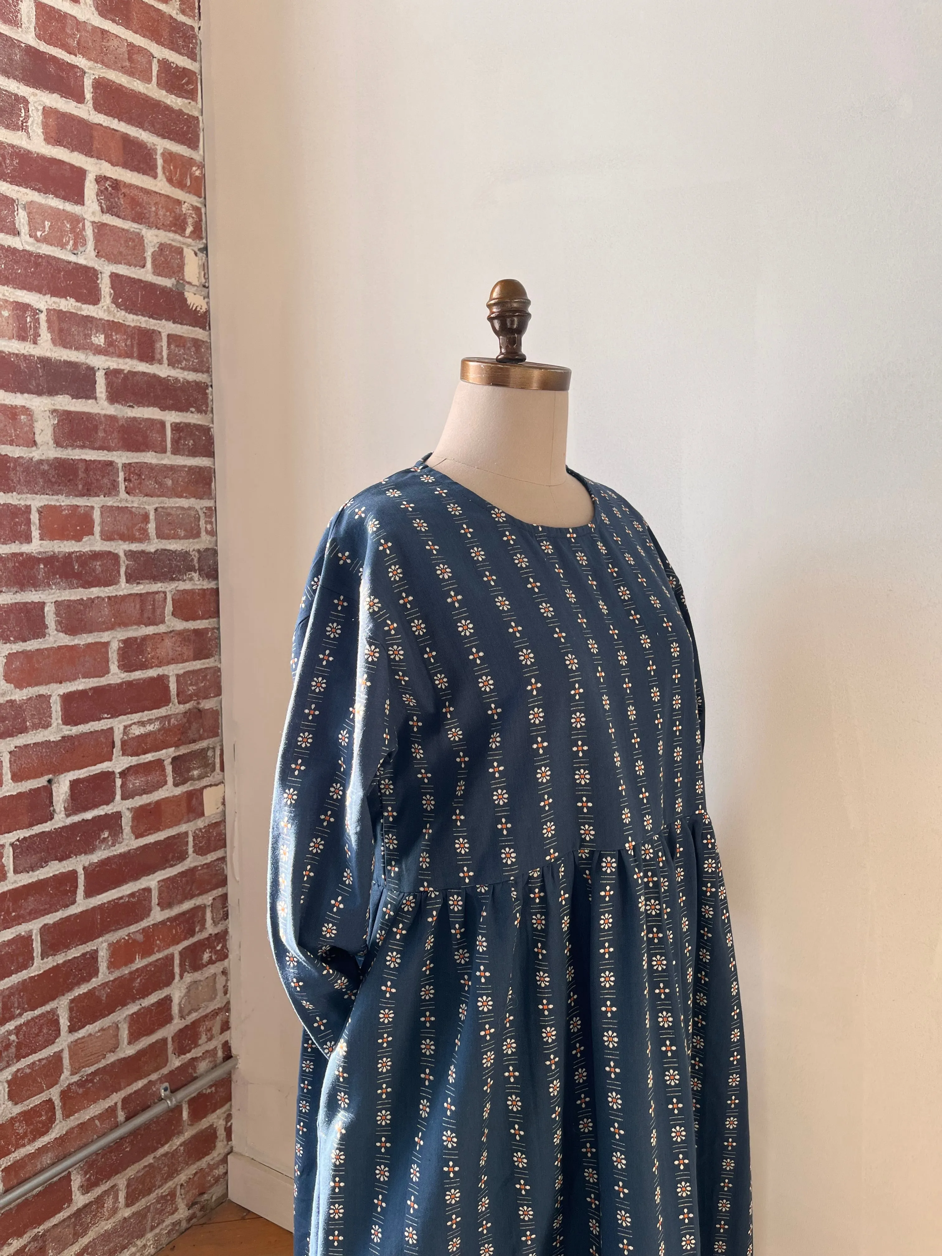 Indigo daisies midi dress