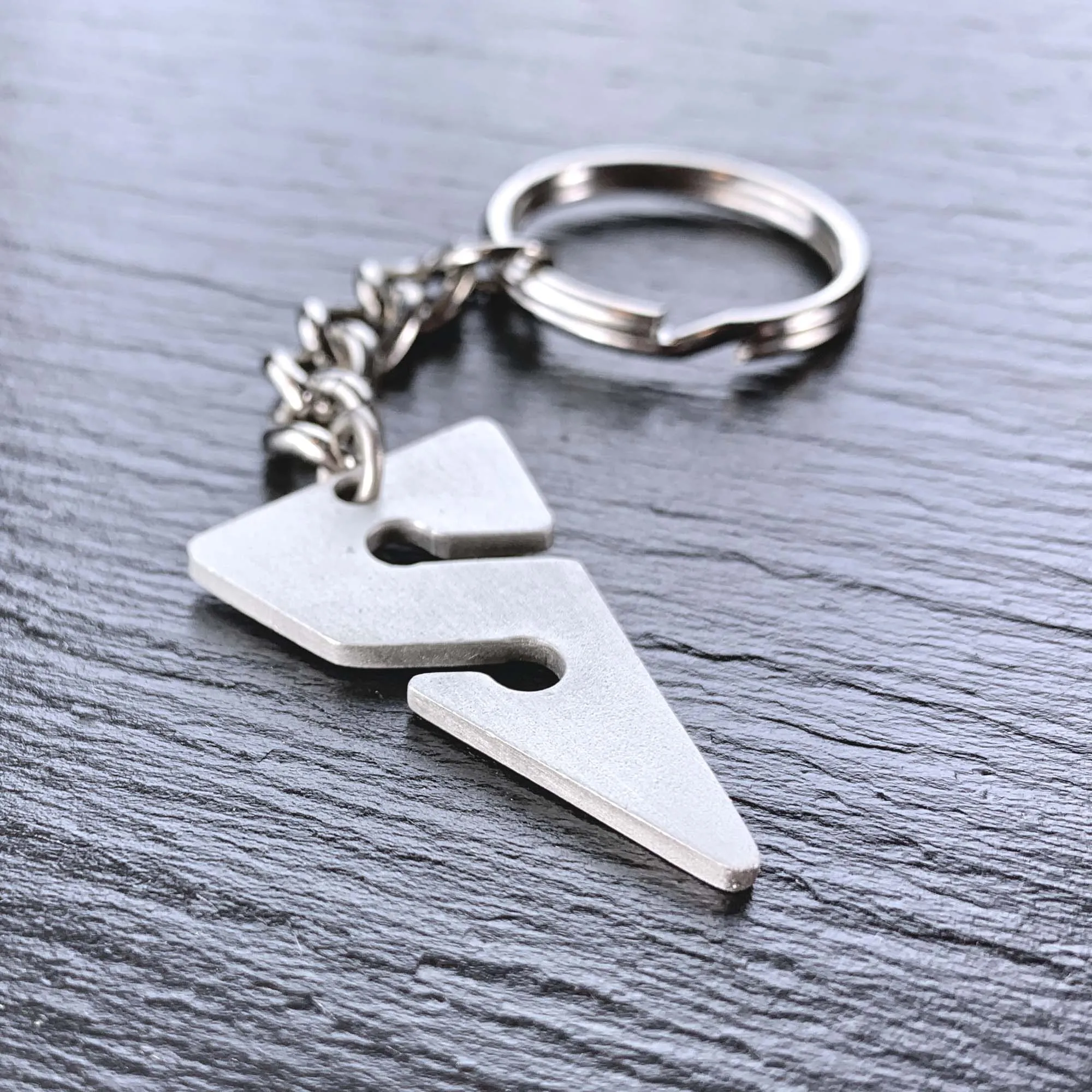 Line Arrow Keychain for Women and Men- Cave Diver Gifts for Women and Men, Line Arrow Pewter Key Chain, Gifts for Cave Divers
