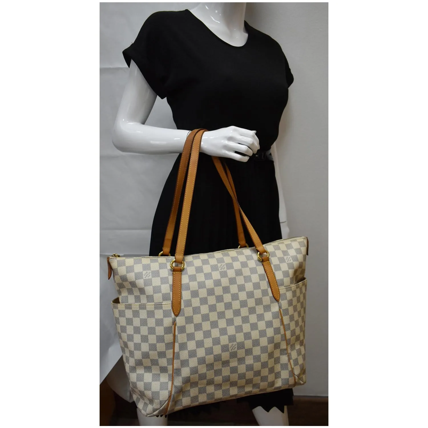 LOUIS VUITTON Totally GM Damier Azur Shoulder Bag White