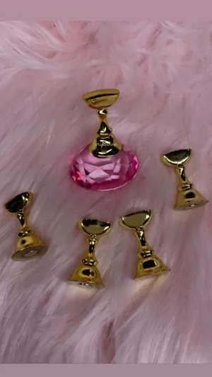 Magnetic Nail Tip Holder
