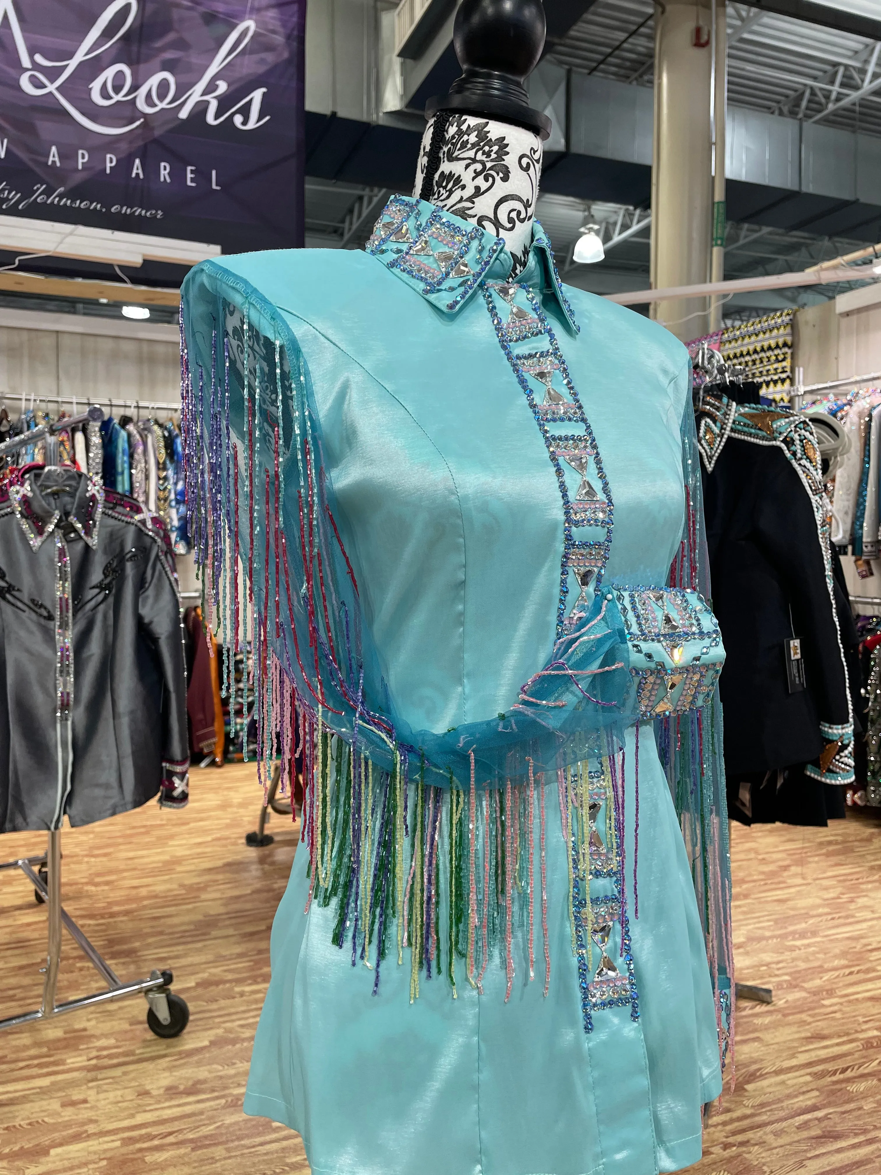 Medium Unbridled Couture day shirt