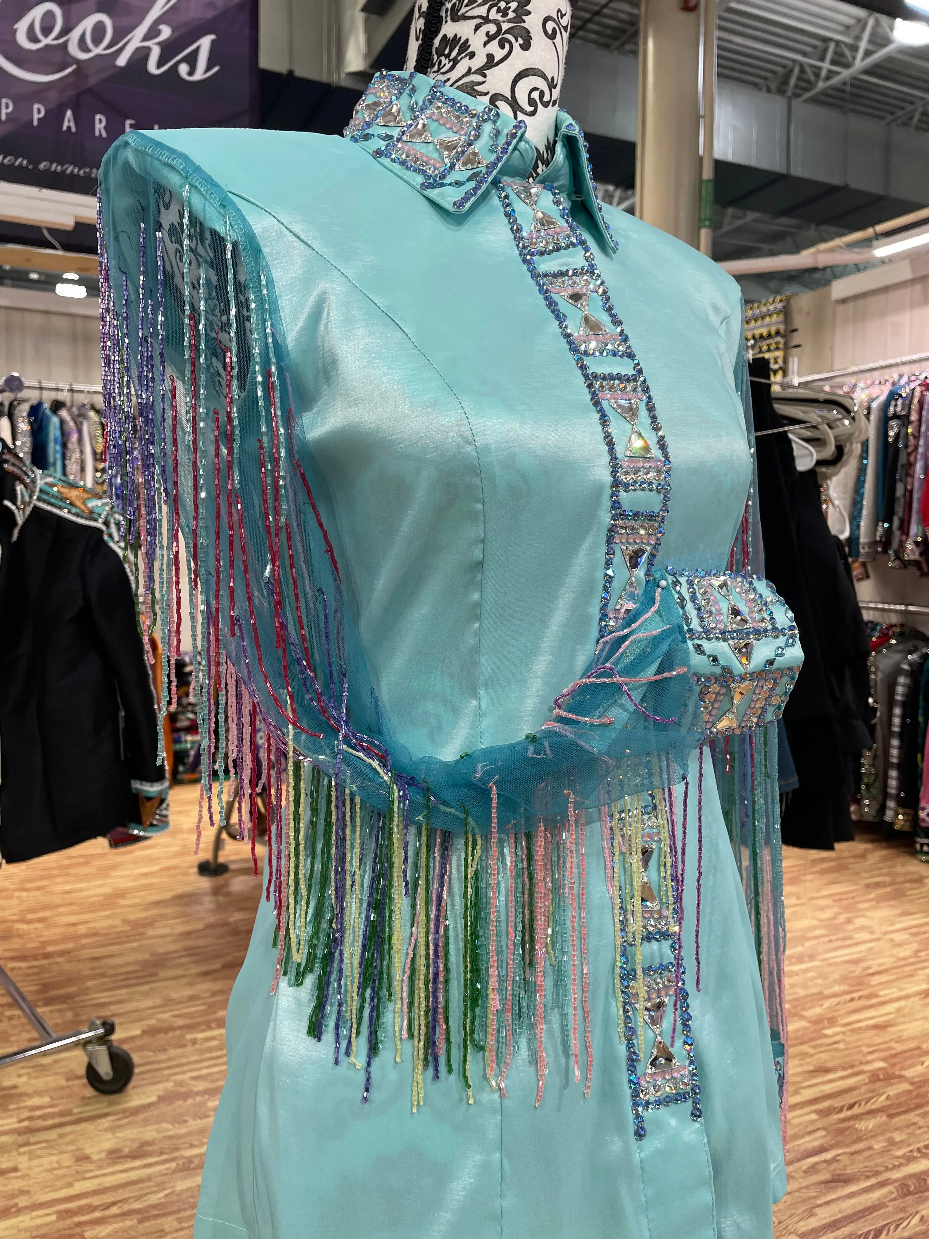 Medium Unbridled Couture day shirt