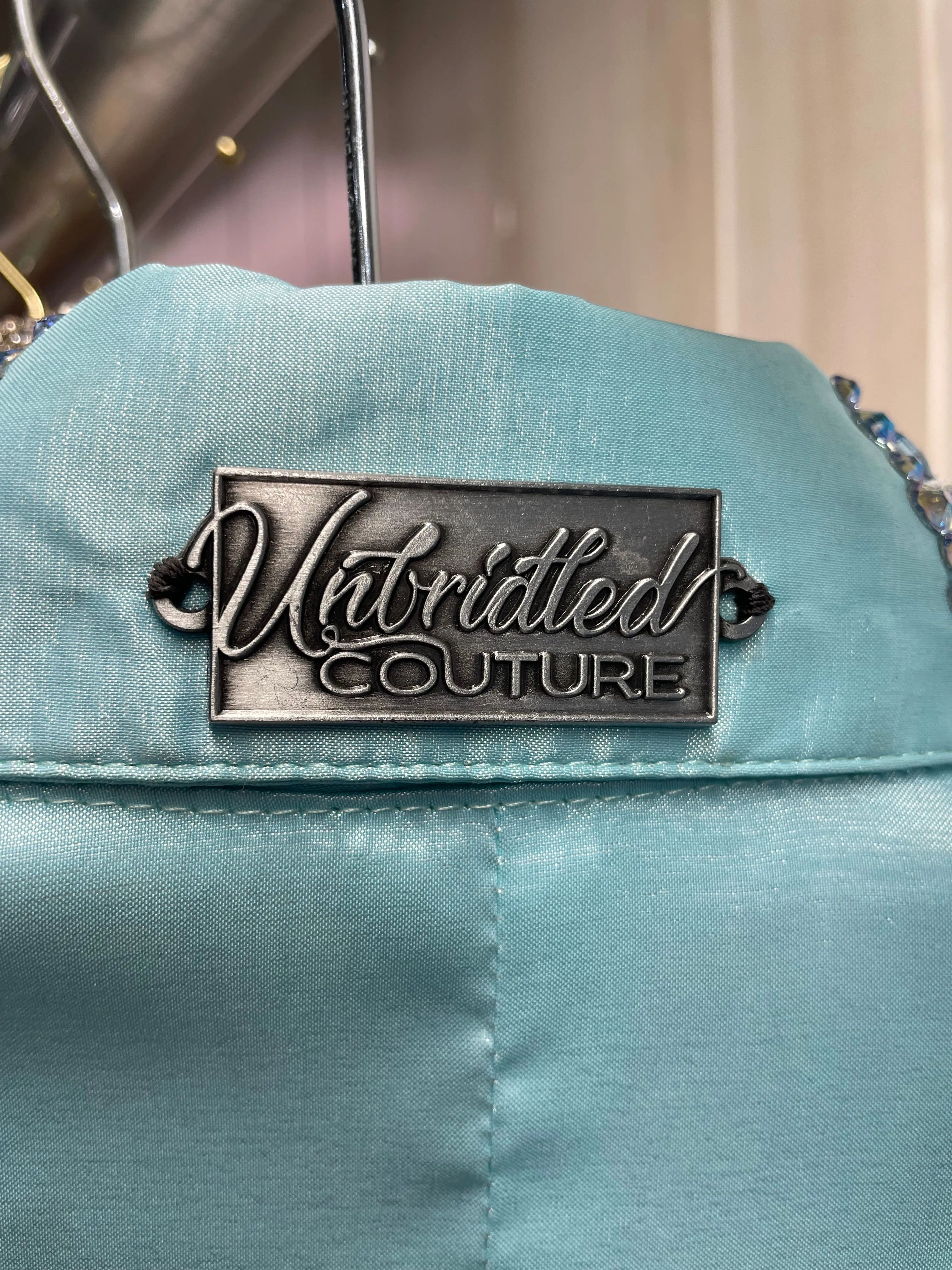 Medium Unbridled Couture day shirt
