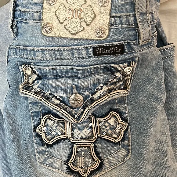 Miss Me Cross Embellished Distressed Boyfriend Y2K Jean