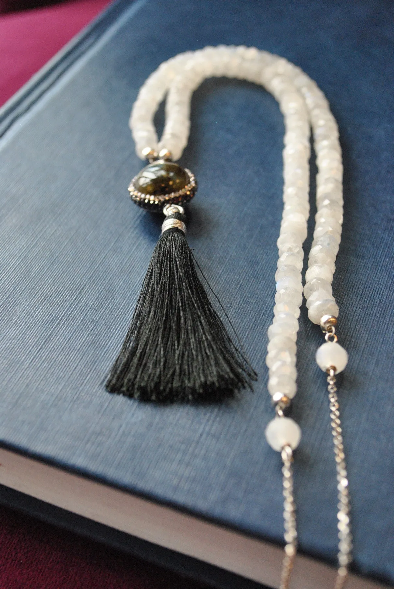 MOONSTONE AND LABRADORITE LONG DELICATE NECKLACE