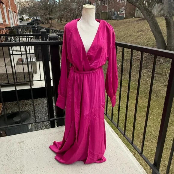 NWT ELOQUII Women's Plus Size Satin Maxi Dress SIZE 14