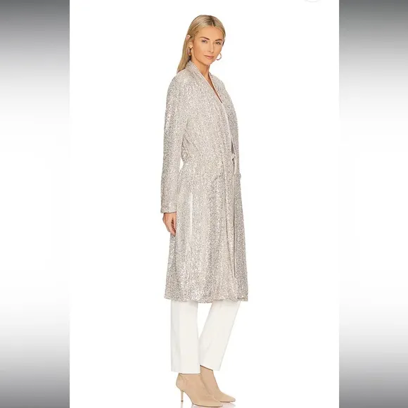NWT Steve‎ Madden (a REVOLVE brand) Show Stopper Duster - Silver Size Medium