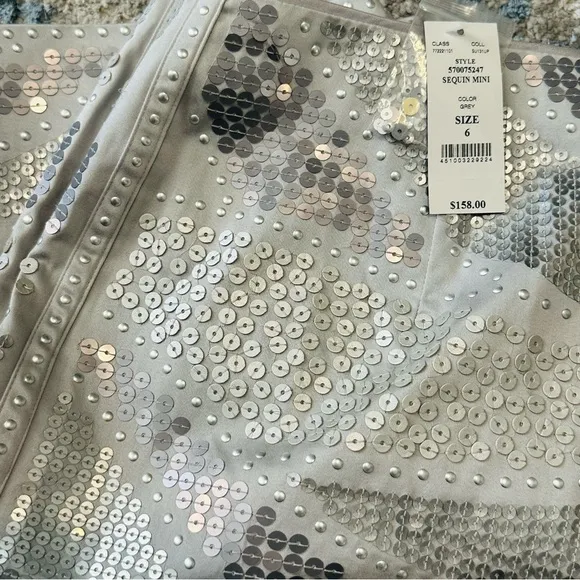 NWT White House Black Market Metallic Silver Sequined Skirt Size 6