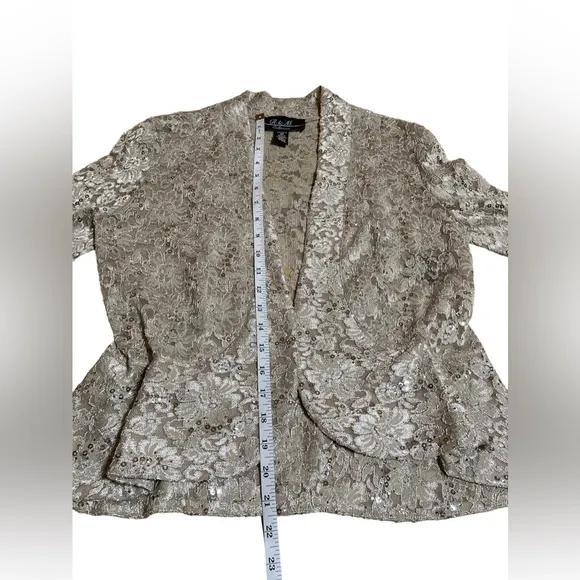 R &amp; M Mother Of The Bride Groom cream colored dress with removable lace jacket.