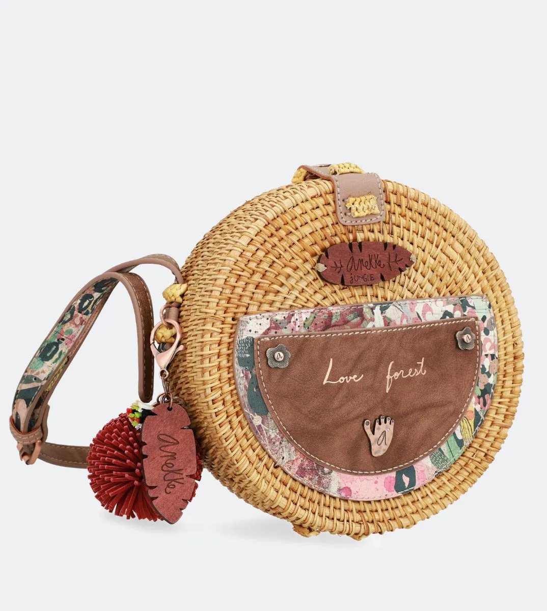 Round raffia handbag