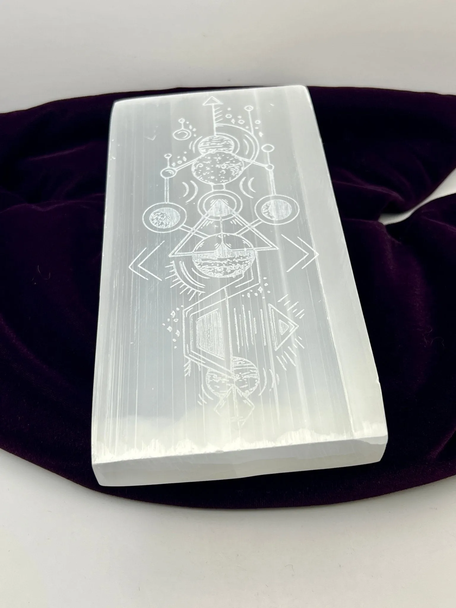 Selenite Charging Plate