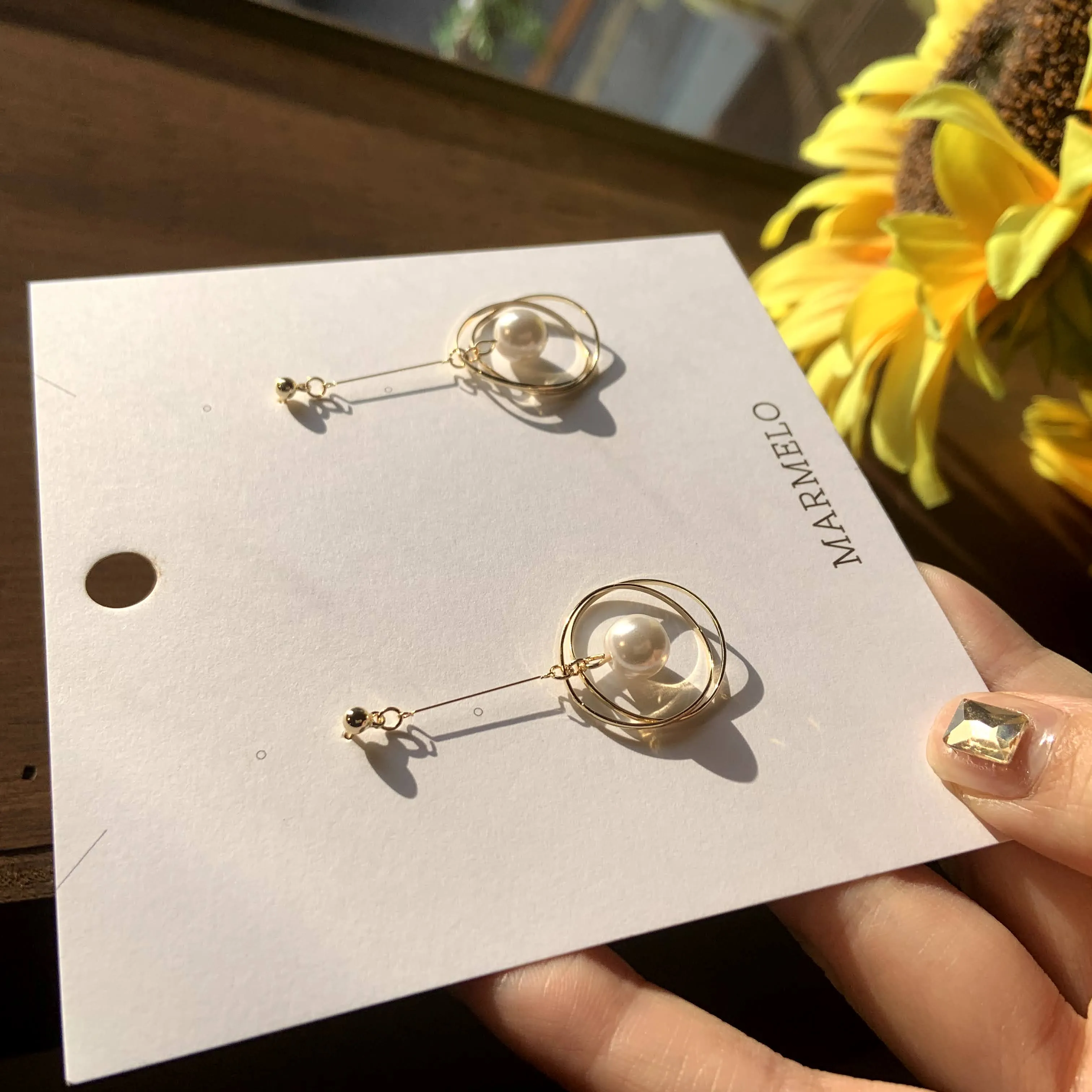 Slim Romantic Pearl Drop earrings