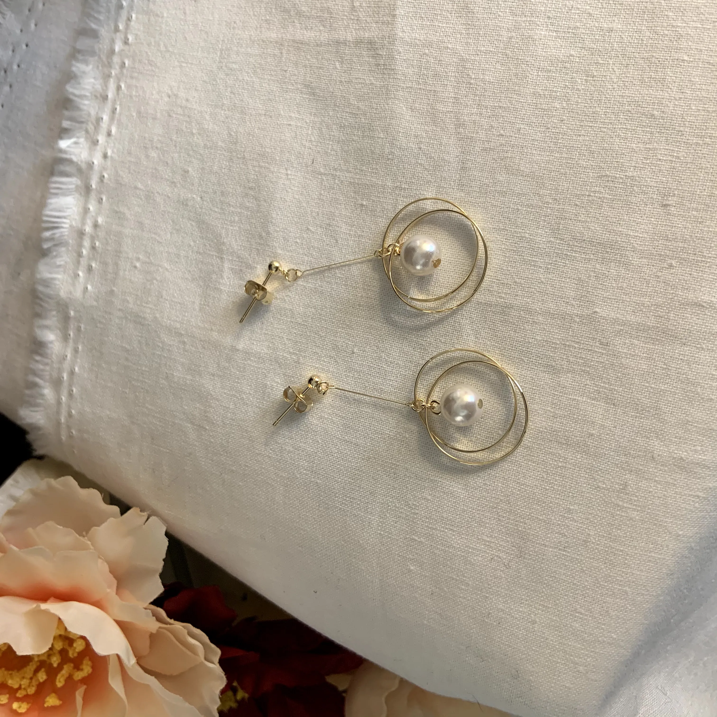 Slim Romantic Pearl Drop earrings