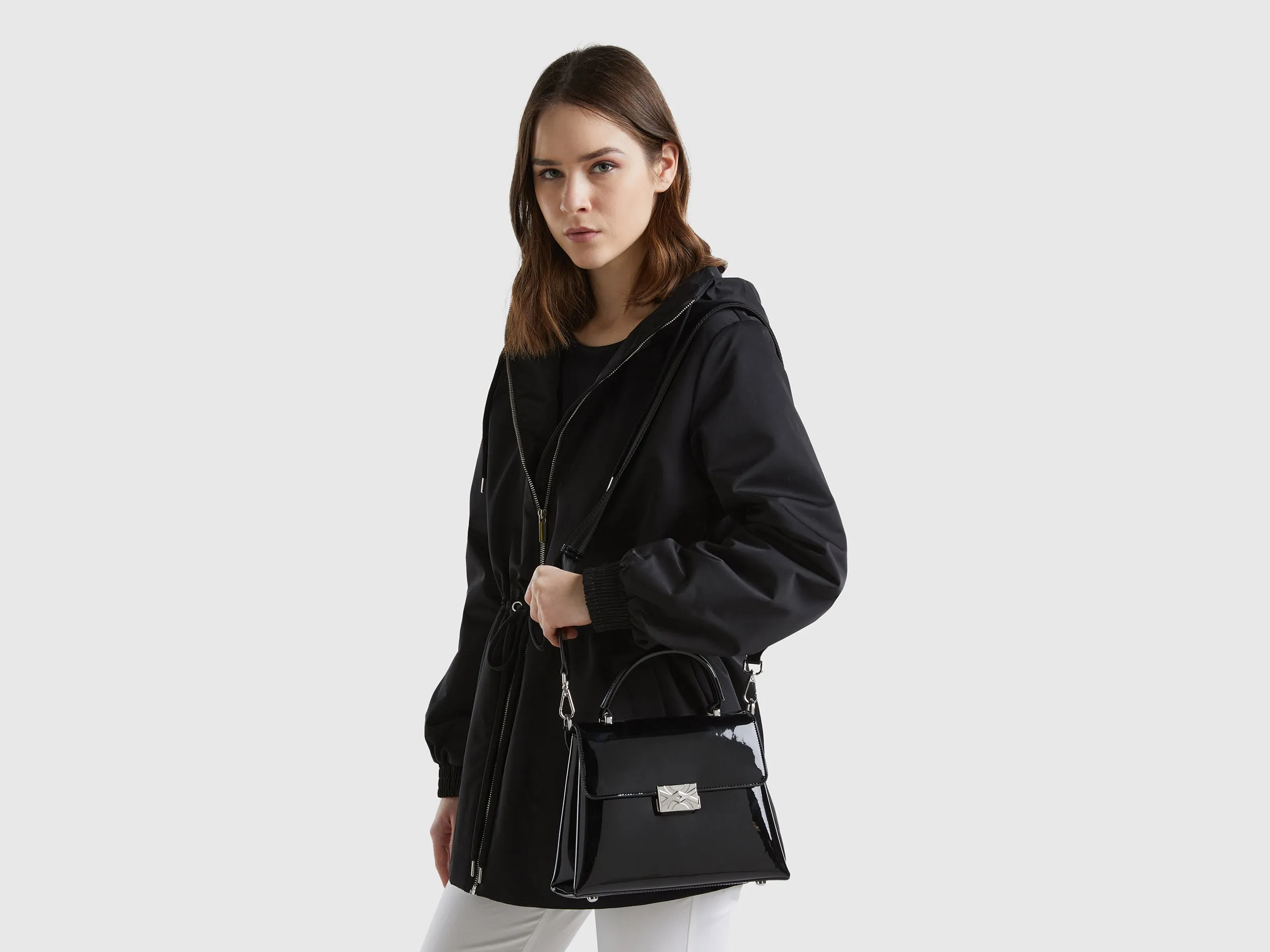 Solid Magnetic Closure Handbag
