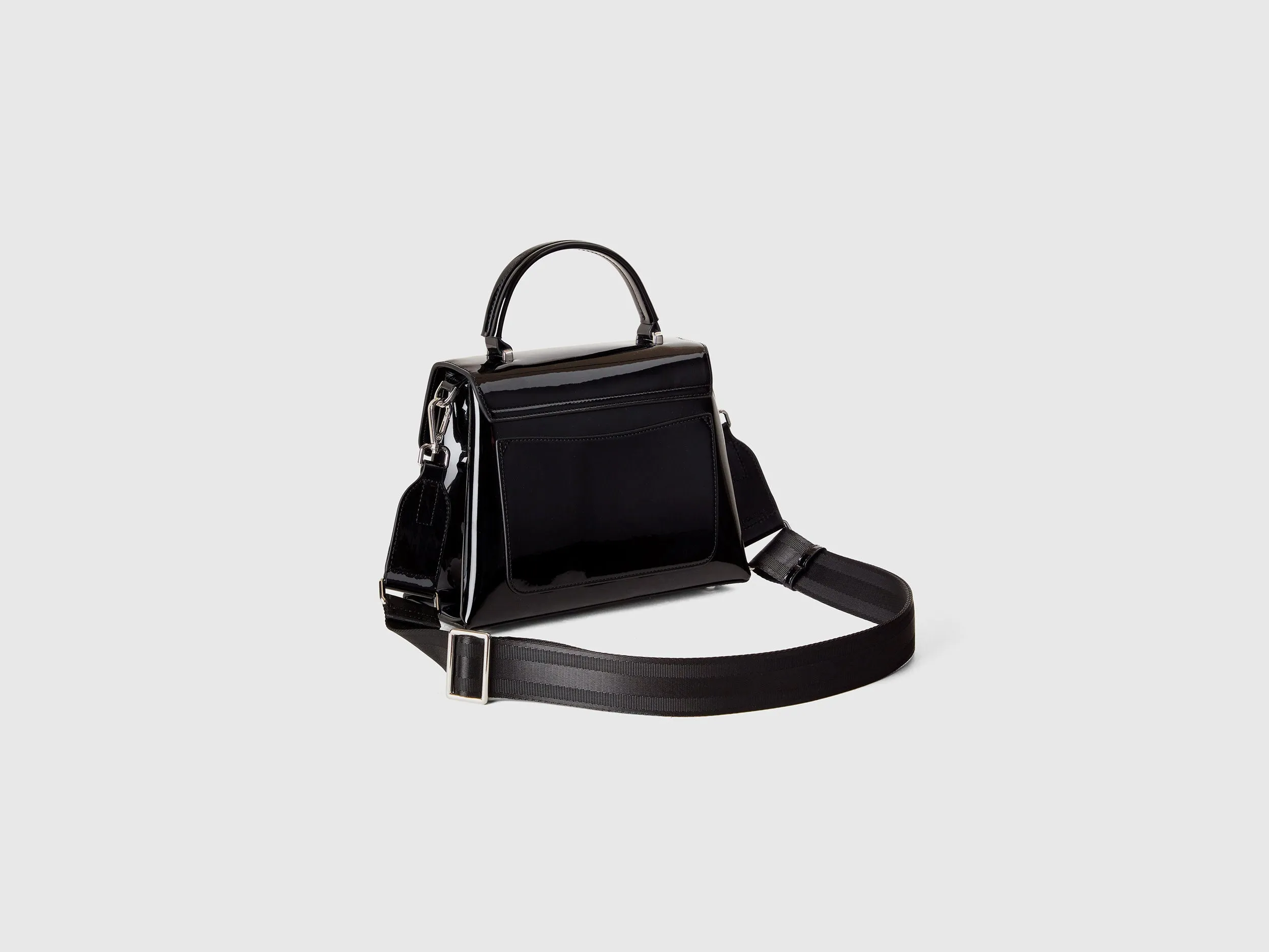 Solid Magnetic Closure Handbag