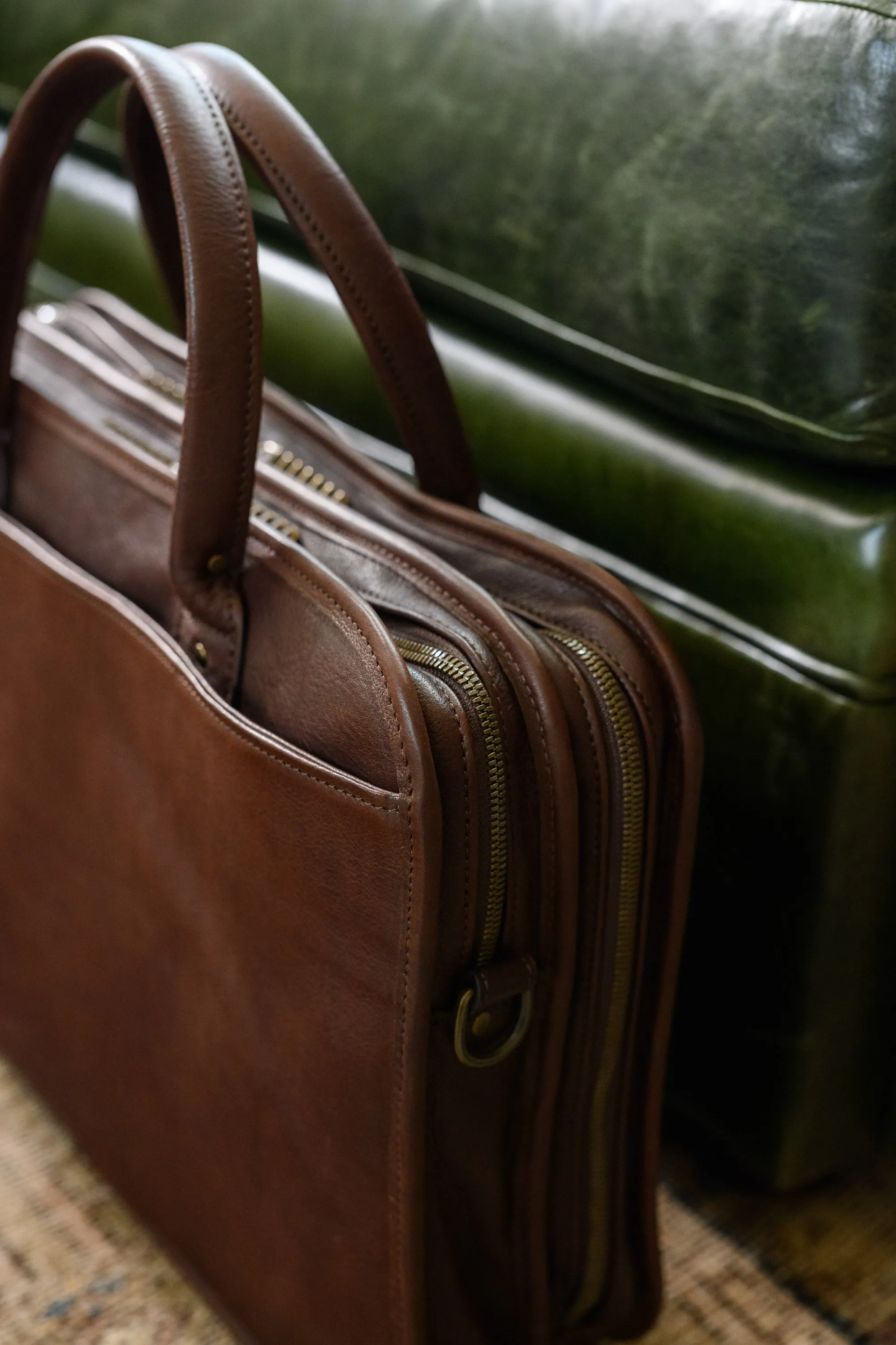 Standard Attaché