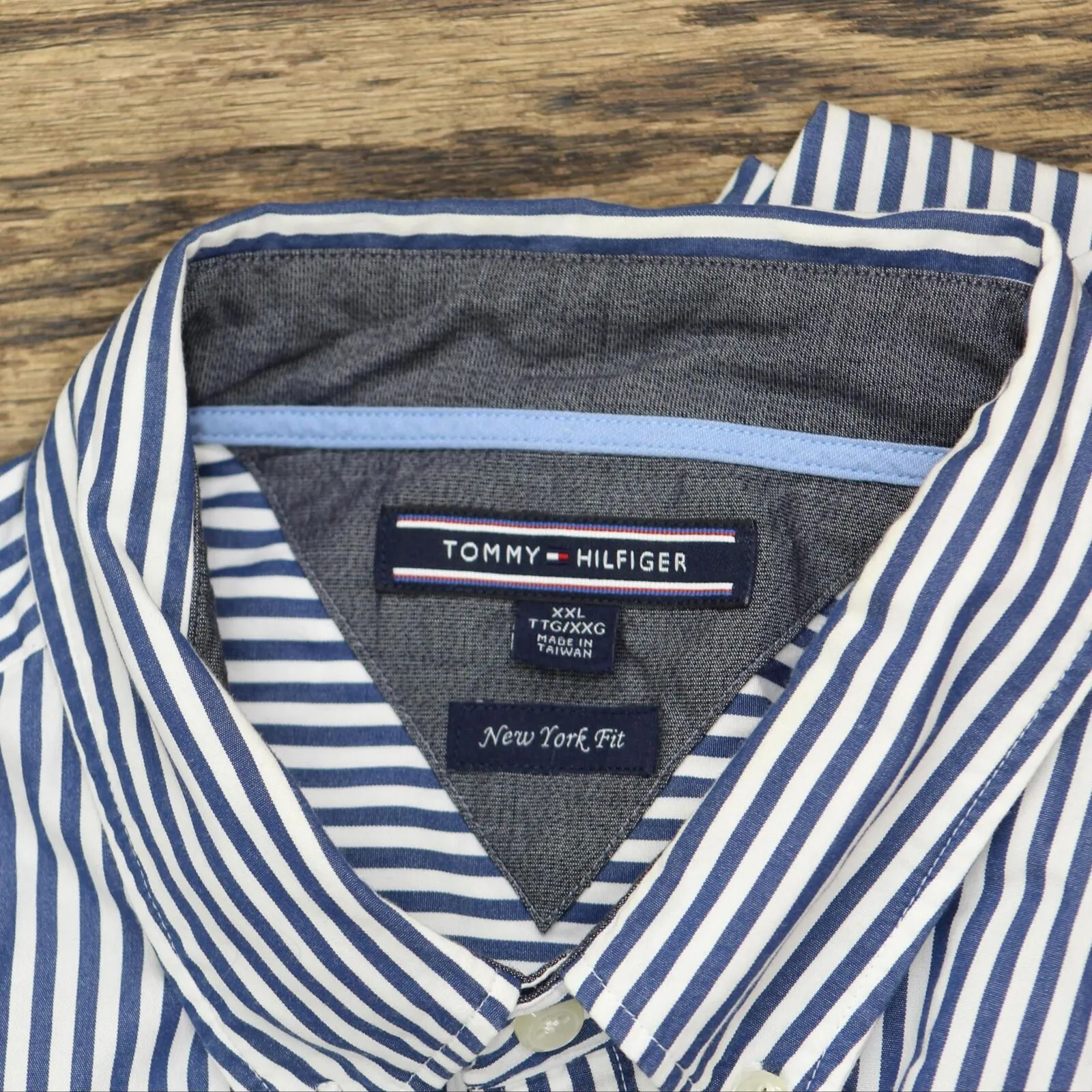 Tommy Hilfiger Mens New York Fit Cotton Dress Shirt Blue / White Stripe XXL
