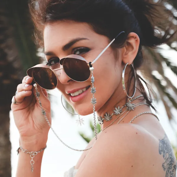 Weed Leaf Glasses Chain - Silver